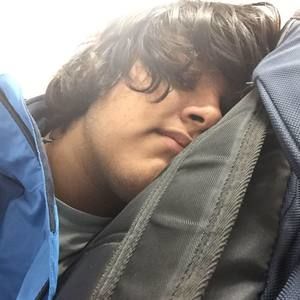 Meet your Posher, Carlos